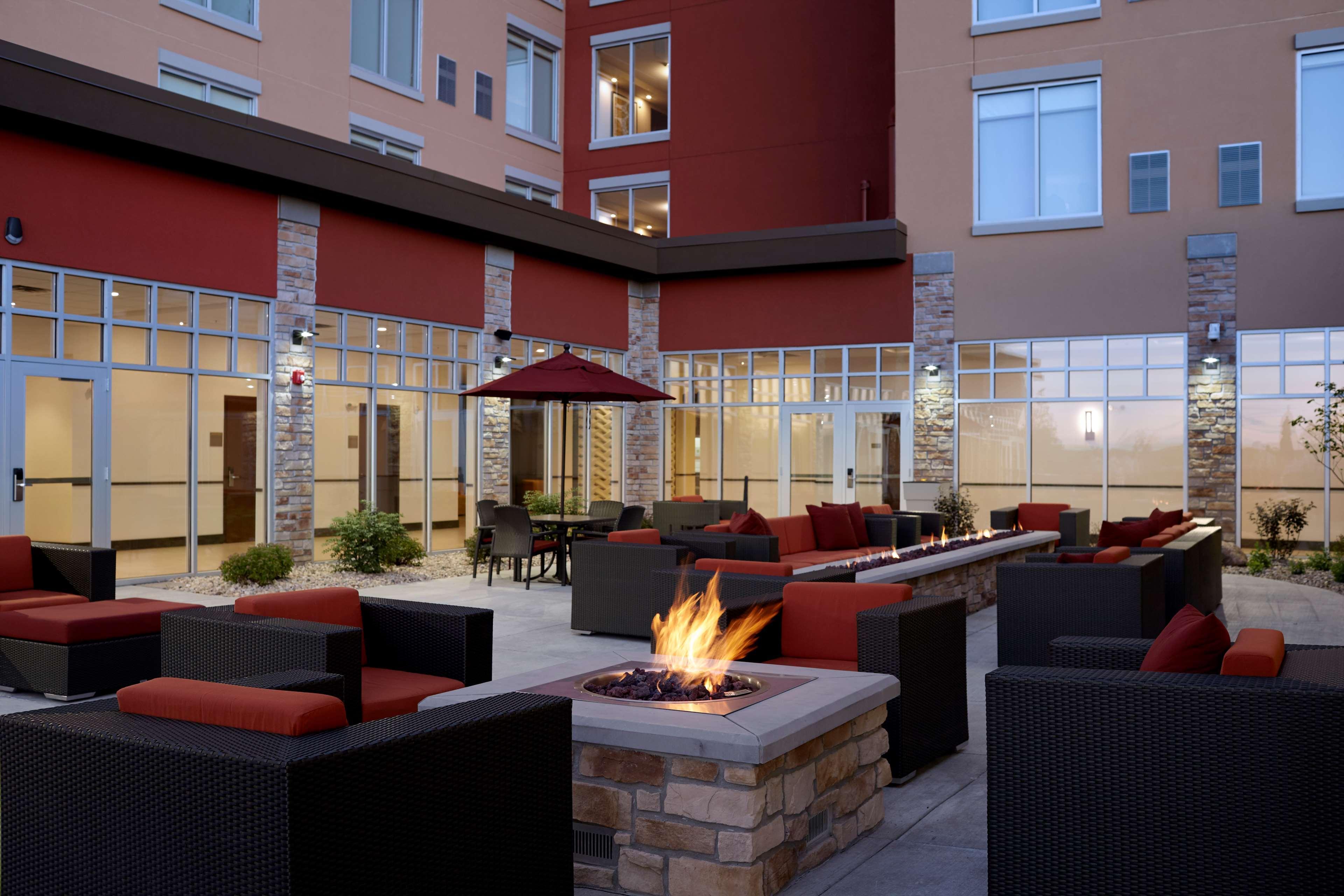 Hyatt Place Madison/Verona Buitenkant foto