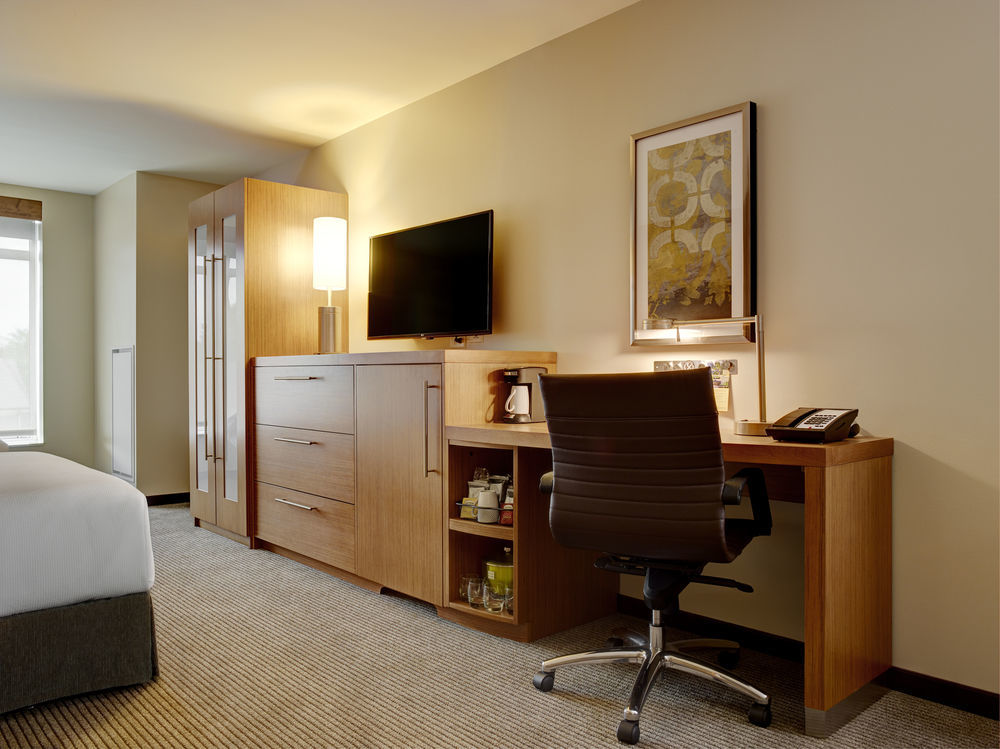 Hyatt Place Madison/Verona Buitenkant foto